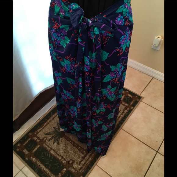 Swimsuit Coverup wrap with purple & green leaf design - Picture 5 of 6
